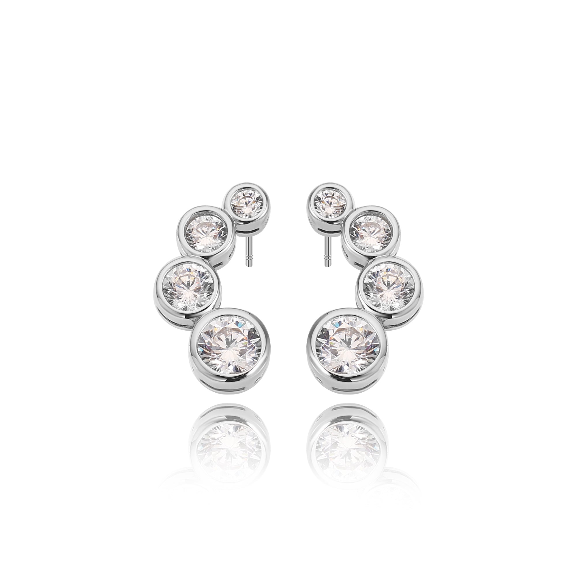 マルチシェイプラウンドラボグロウンダイヤモンドスタッドピアス　ラボグロウンダイヤモンド　14Kホワイトゴールド