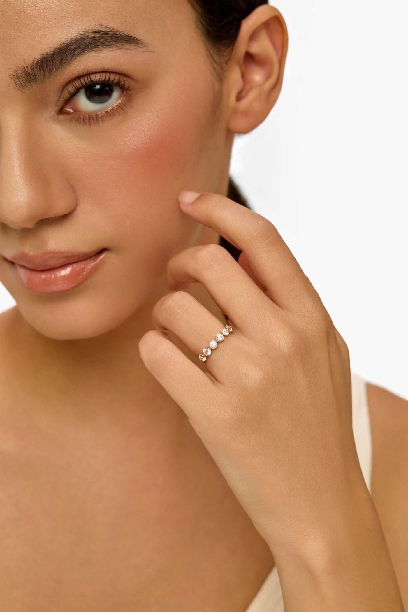 Shared Single Prong Lab Diamond Wedding Ring in 14K Yellow Gold