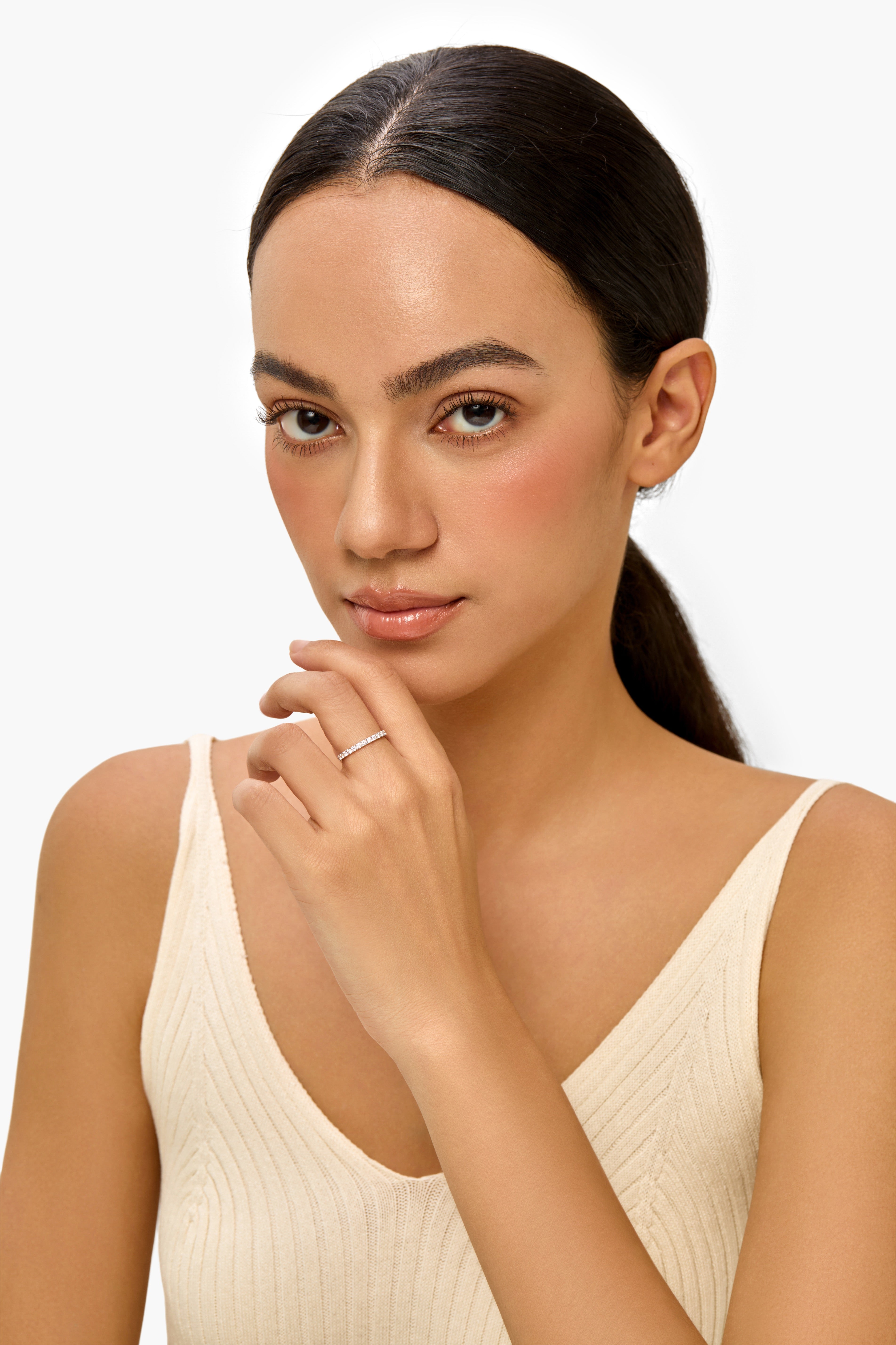 Platinum Lab-Grown Diamond Ring with Round Cut and Shared Prong Setting