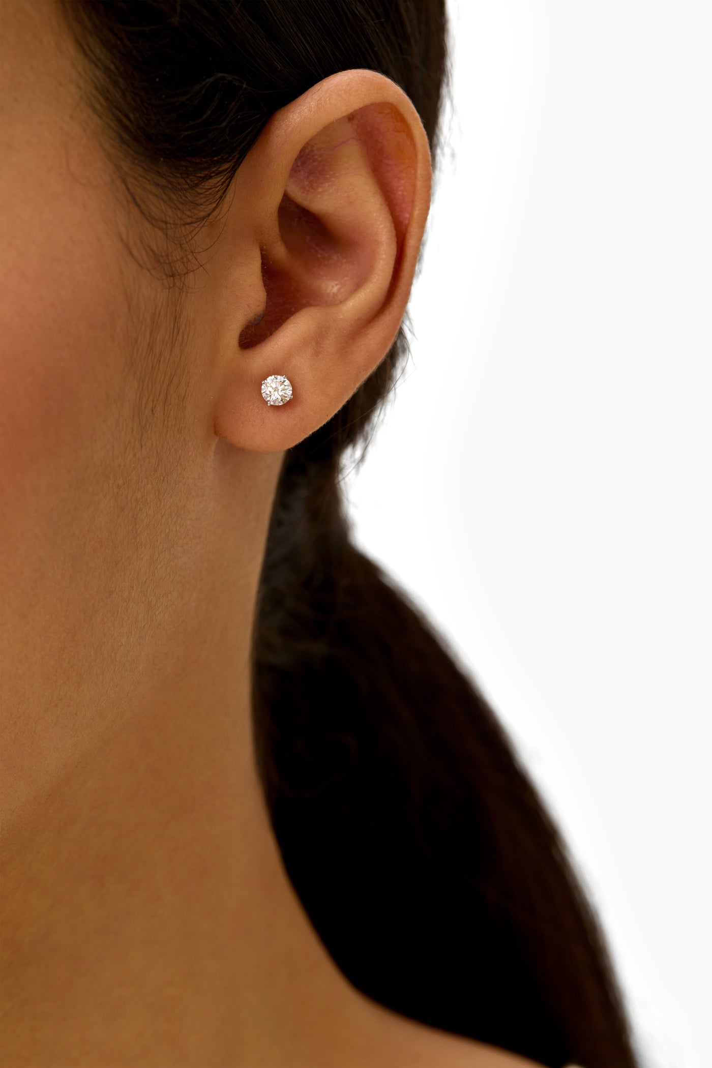 4-Prongs Lab Diamond Stud Earring with Round Shape in White