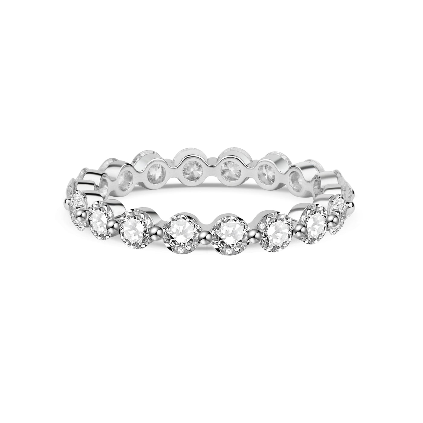 Anillo de boda compartido con diamante de laboratorio de una sola punta y forma redonda en platino blanco.